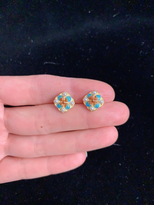 Vintage Style Cloisonne Floral Stud Earring